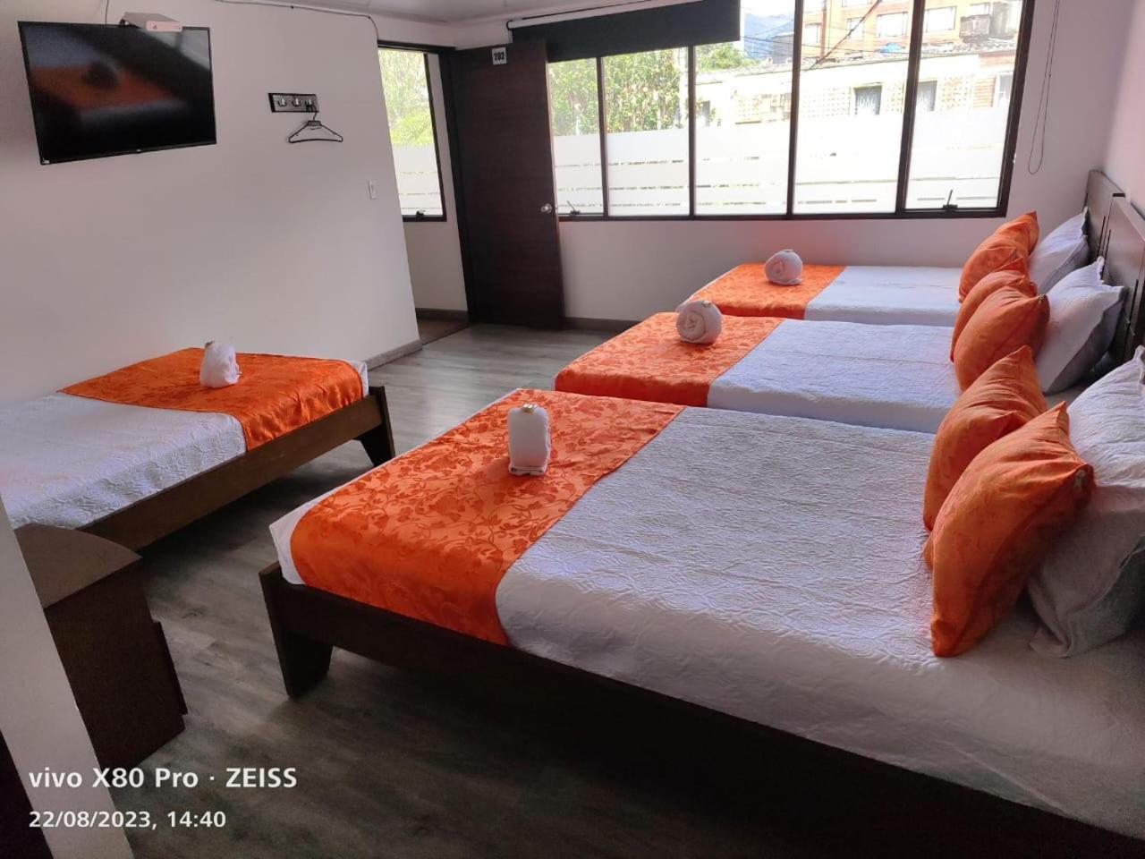 Hotel Kristal Ferial Bogota Luaran gambar